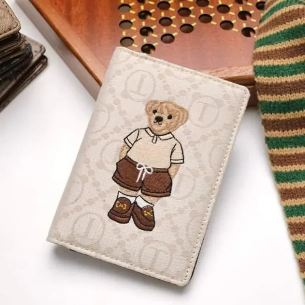 Ví Đựng Thẻ Nữ TTWN BEAR TT2504 Màu Trắng Kem