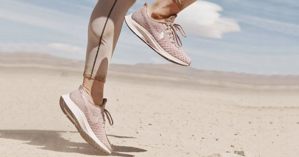 Giày Nike nữ phong cách thể thao thời trang