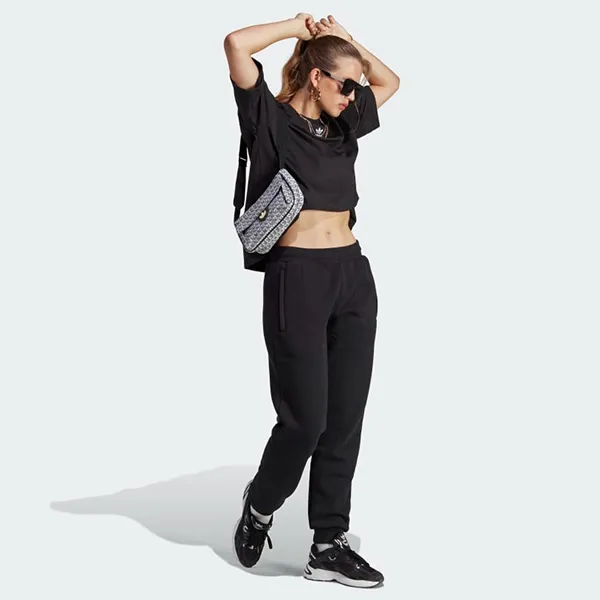 Áo Phông Nữ Adidas Adicolor Essentials Tshirt IA6464 Màu Đen Size XS