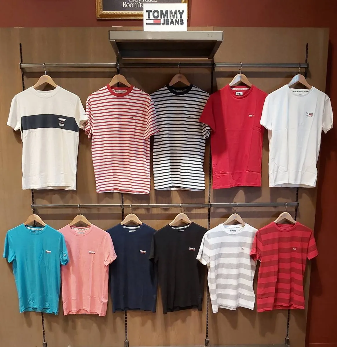 Áo phông Tommy Hilfiger