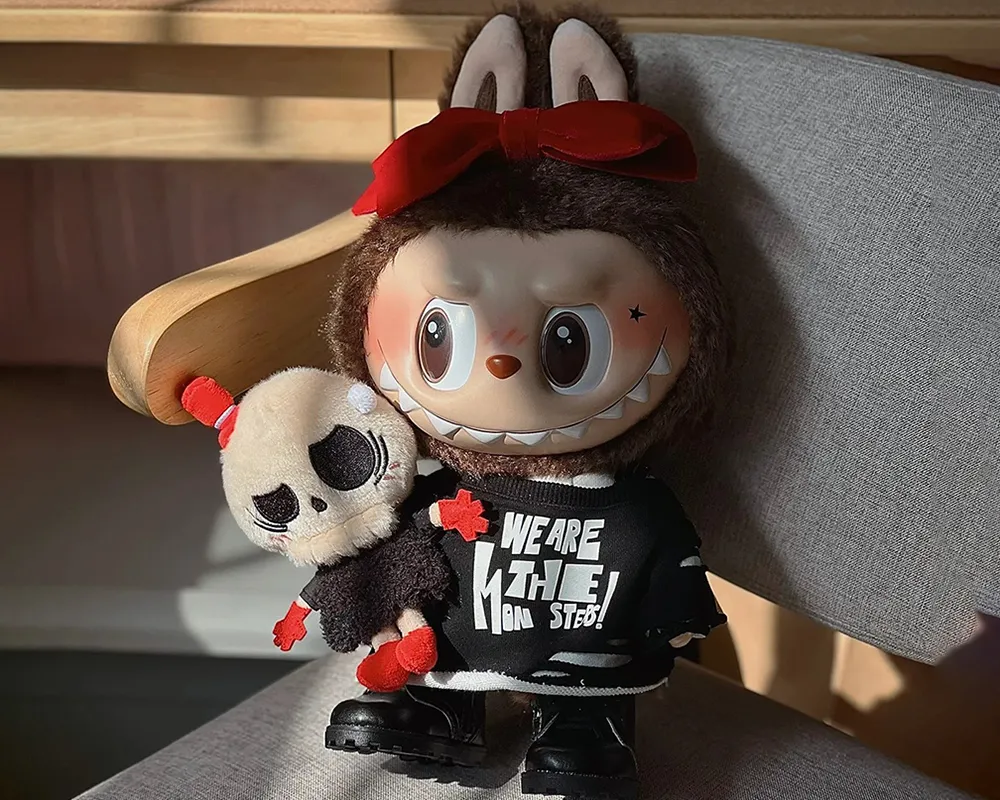 Búp Bê Pop Mart Labubu The Monsters Catch Me If You Like Me Series Gift Box Màu Đen