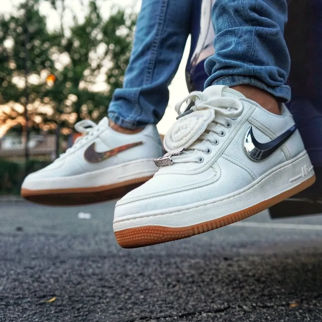 Giày Nike Air Force 1 Low Travis Scott