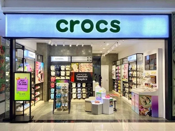 Giày Sục Nữ Crocs Women's Baya Platform Midsummer Festival Clog Màu Trắng Size 38 - Giày - Vua Hàng Hiệu