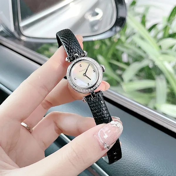 Đồng Hồ Nữ Gucci Diamantisima Diamond Case 22mm YA141511 Màu Đen Bạc
