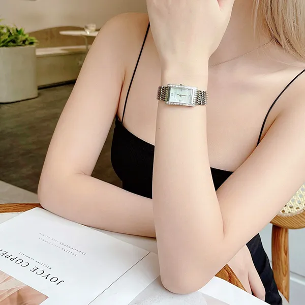 Đồng Hồ Nữ Gucci Diamond 8600 Collection Watch YA086406 Màu Bạc