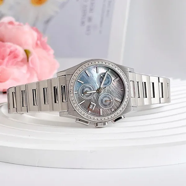 Đồng Hồ Nữ Gucci Pantheon Mother Of Pearl Dial Diamond Watch Màu Bạc