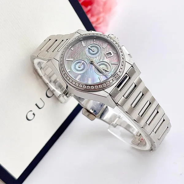Đồng Hồ Nữ Gucci Pantheon Mother Of Pearl Dial Diamond Watch Màu Bạc