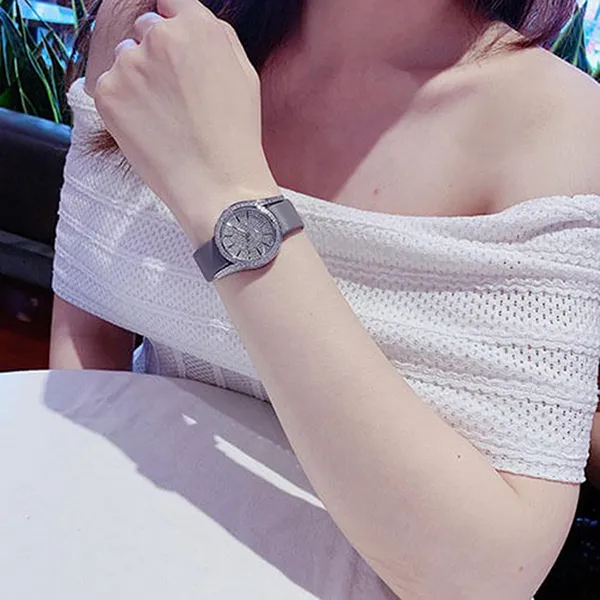 Đồng Hồ Nữ Rivero R9008 Quazt Ladies Watch Màu Xám Bạc