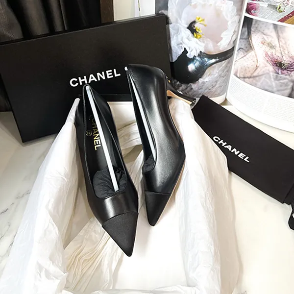 Giày Cao Gót Nữ Chanel Coco Mark Leather X Satin Heel Pumps Black Màu Đen Size 36.5 - Giày - Vua Hàng Hiệu