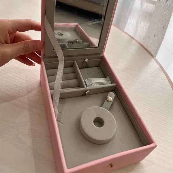 Hộp Đựng Đồ Trang Sức Pandora Pink Jewelry Box Màu Hồng