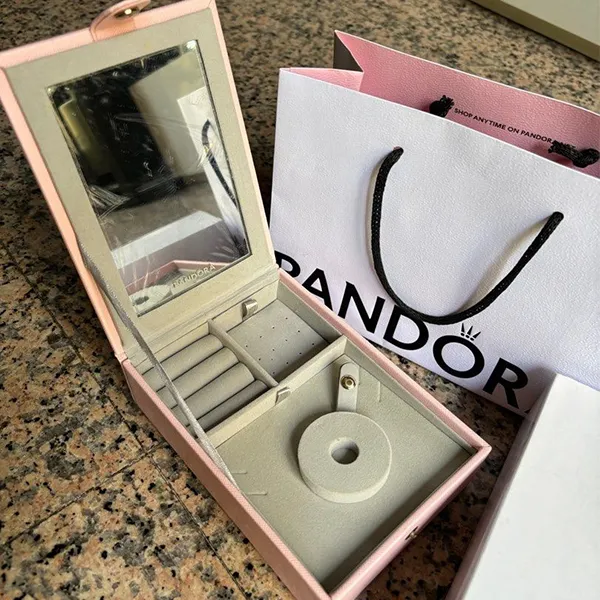 Hộp Đựng Đồ Trang Sức Pandora Pink Jewelry Box Màu Hồng