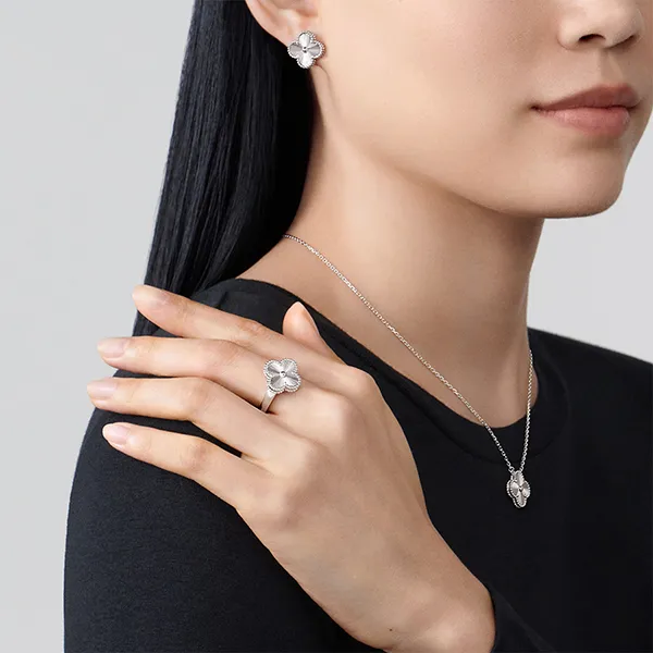 Khuyên Tai Nữ Jewery Luxury Vintage Alhambra Earrings 18k White Gold Màu Bạc - Trang sức - Vua Hàng Hiệu