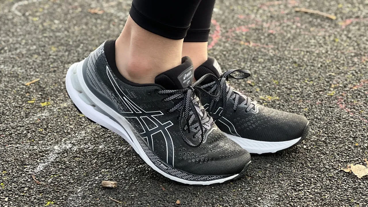 Giày thể thao Asics Gel-Kayano 28