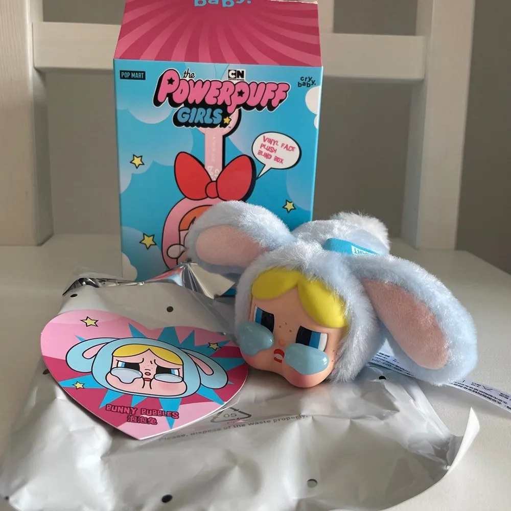 Móc Khóa Pop Mart Crybaby × Powerpuff Girls Series Vinyl Face Plush Bunny Bubbles Màu Hồng Xanh