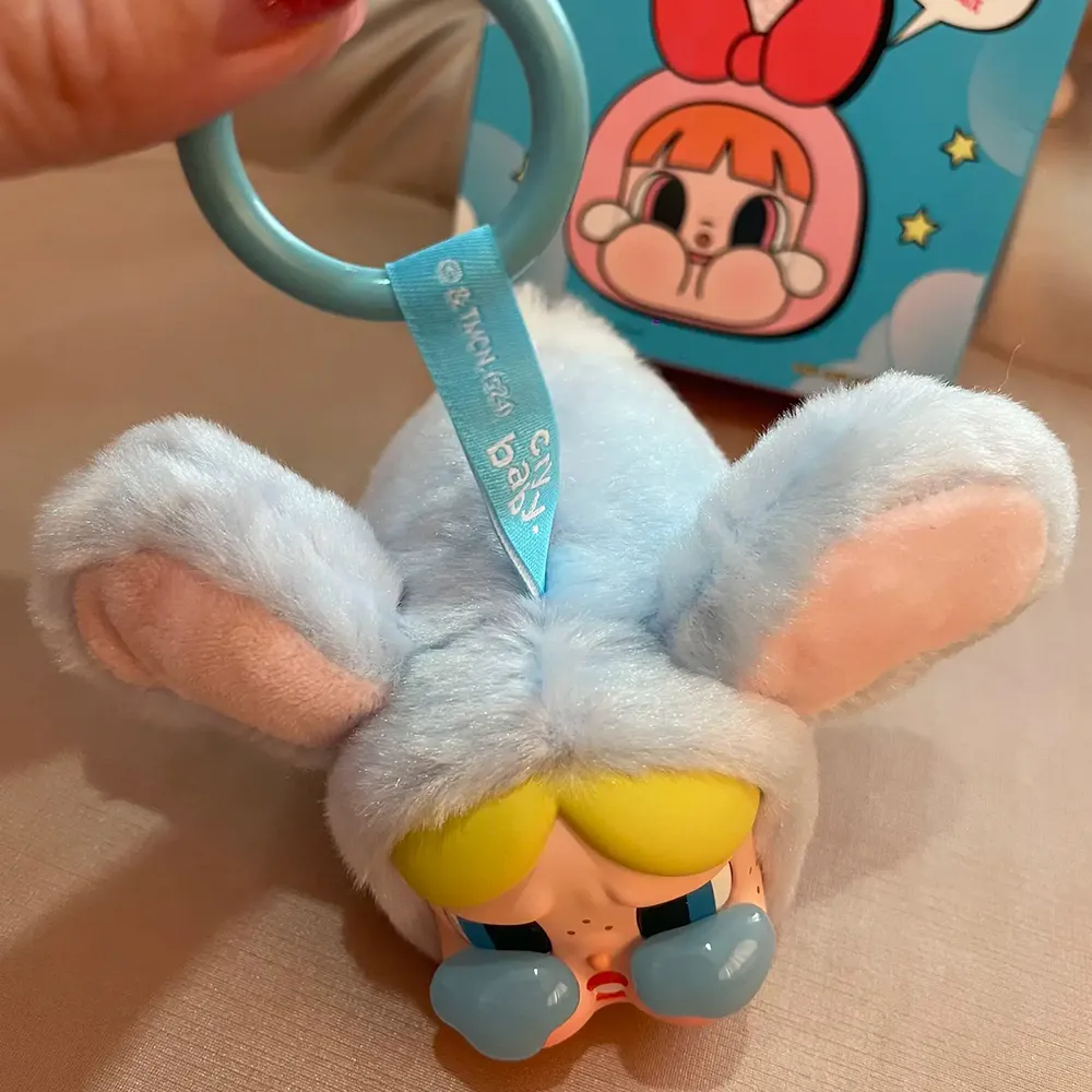 Móc Khóa Pop Mart Crybaby × Powerpuff Girls Series Vinyl Face Plush Bunny Bubbles Màu Hồng Xanh