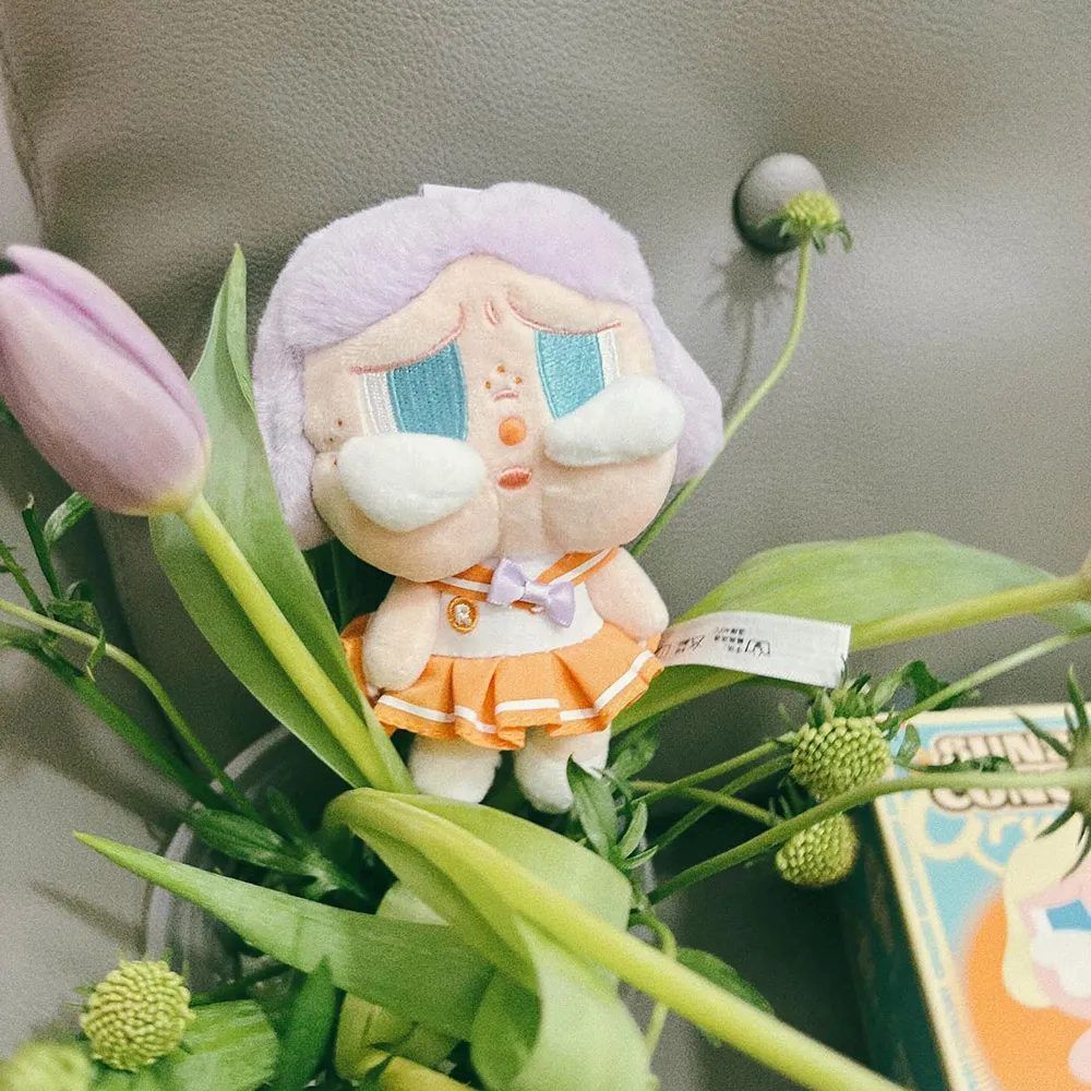 Móc Khóa Pop Mart Crybaby Sunset Concert Series-Plush Pendant Blind Box Màu Cam