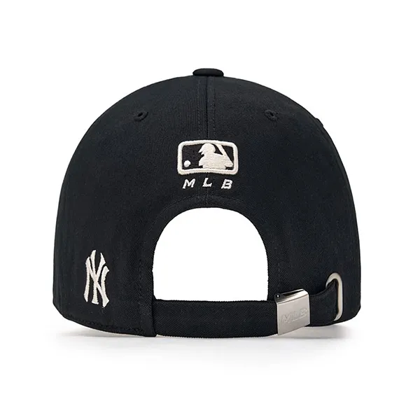 Mũ MLB Varsity Cursive Fluffy Logo Unstructured Ball Cap New York Yankees 3ACPVF04N-50BKS Màu Đen
