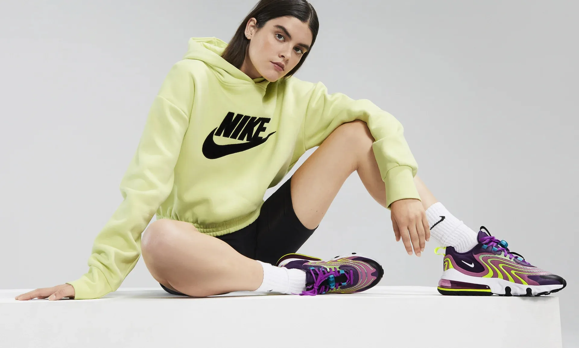 Giày Nike Air Max 270 React