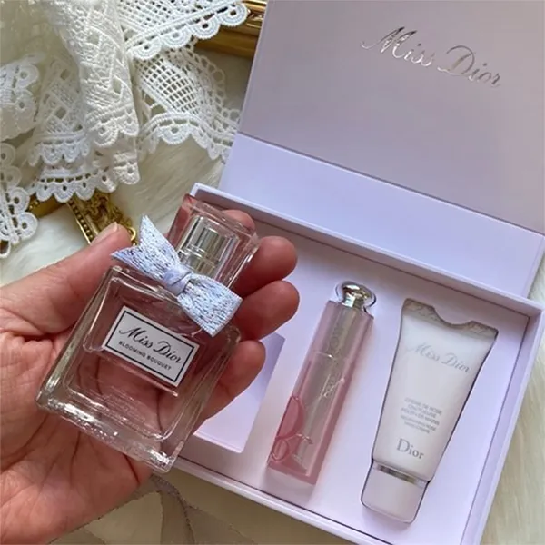 Set Son Dưỡng + Nước Hoa Miss Dior Blooming Bouquet + Kem Tay Miss Dior Set 3 Món