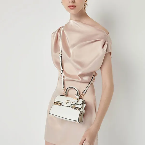 Túi Đeo Chéo Lyn Fineness Reedition XS Handbags LL22WBF299 Màu Trắng