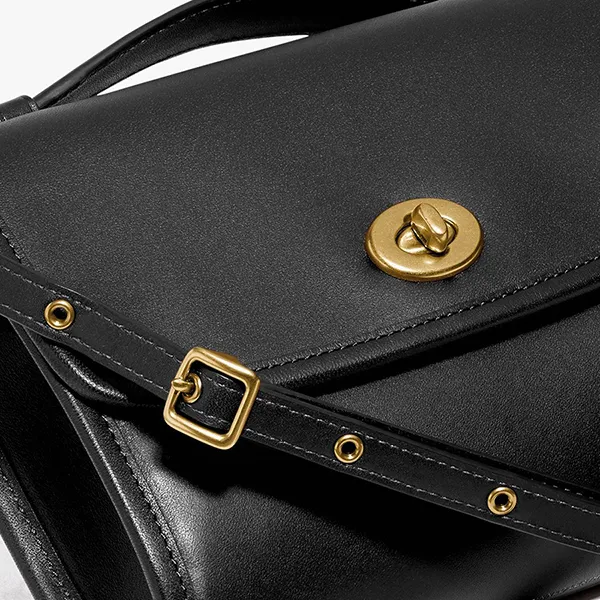 Túi Đeo Chéo Nữ Coach Kip Turnlock Crossbody C3486 Màu Đen