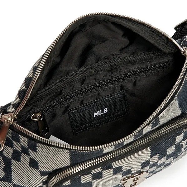 Túi Đeo Hông MLB Checkerboard Jacquard Hip Sack Boston Red Sox Black 3AHSM082N-43BKS Màu Đen