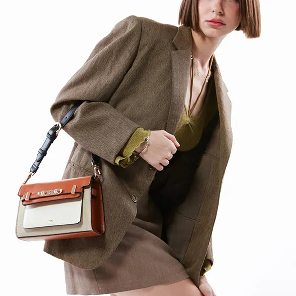 Túi Đeo Vai Nữ Lyn Flawless M Shoulder Bags LL24FBS124 Brown Màu Nâu Trắng