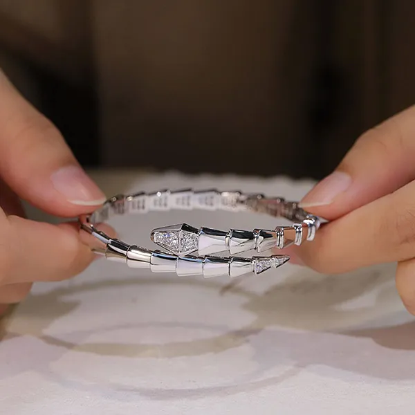Vòng Đeo Tay Nữ Jewery Luxury Serpenti Viper Bracelet Màu Vàng Trắng - Trang sức - Vua Hàng Hiệu