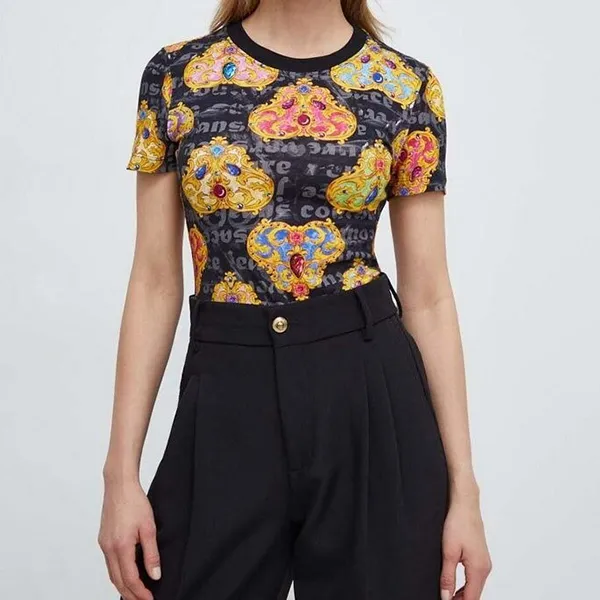 Áo Thun Nữ Versace Jeans Couture Graphic T-Shirt 76HAH6B8 JS342 G89 Màu Đen/Vàng Size M