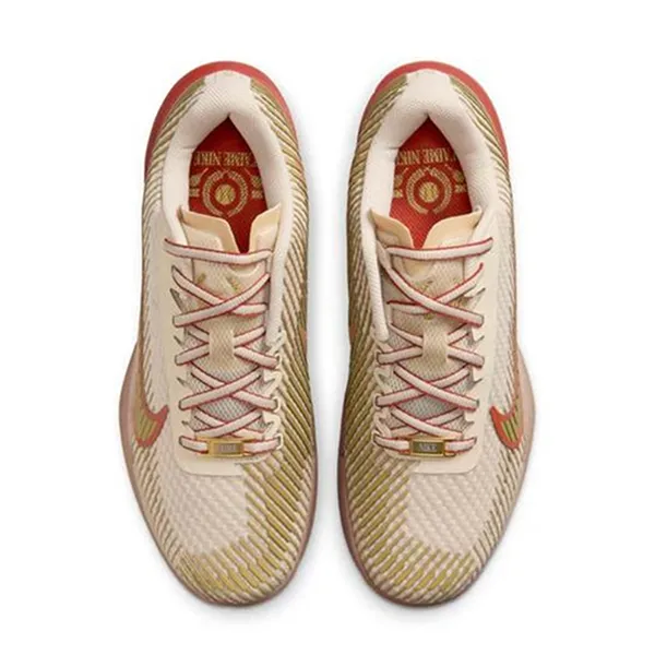 Giày Pickleball Nữ Nike Court Air Zoom Vapor 11 Premium J’aime Paris Collection FQ3165-103 Màu Nâu Vàng Size 39 - Pickleball - Vua Hàng Hiệu