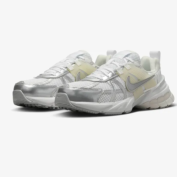 Giày Thể Thao Nữ Nike V2K Run FD0736-104 Màu Trắng Bạc Size 35.5