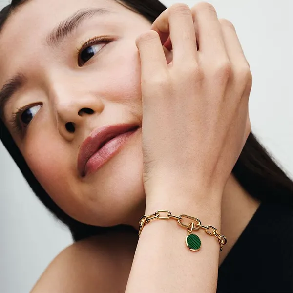 Hạt Vòng Charm Pandora Green Engravable Mini Medallion Charm 763389C01 Màu Vàng Phối Xanh