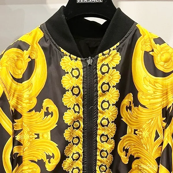 Áo Bomber Nam Versace Baroque Medusa Reversible Blouson Zip Màu Vàng Đen Size 46 - Thời trang - Vua Hàng Hiệu