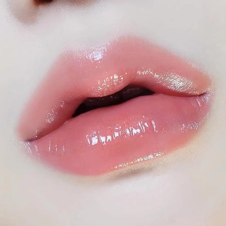 Son dưỡng màu hồng nhạt