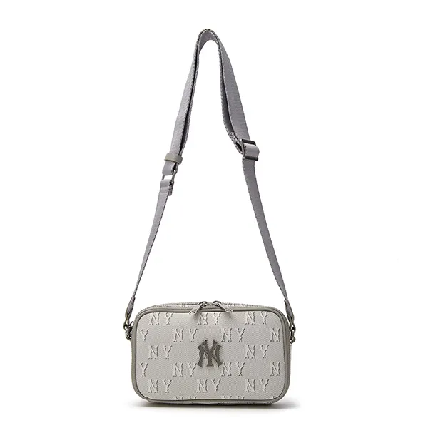 Túi Đeo Chéo Nữ MLB Classic Monogram Jacquard Mini Cross Bag New York Yankees 3ACRS014N-50CGL Màu Xám Trắng