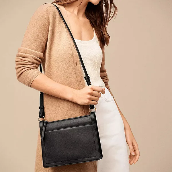 Túi Đeo Chéo Nữ Fossil Taryn Leather Crossbody Bag ZB1894001 Màu Đen