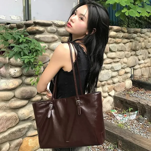 Túi Tote Nữ Stand Oil Ferry Bag Màu Nâu Đậm - Túi xách - Vua Hàng Hiệu