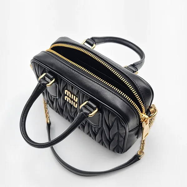 Túi Đeo Chéo Nữ Miu Miu Matelasse Nappa Handle Bag Màu Đen Size 16 - Túi xách - Vua Hàng Hiệu