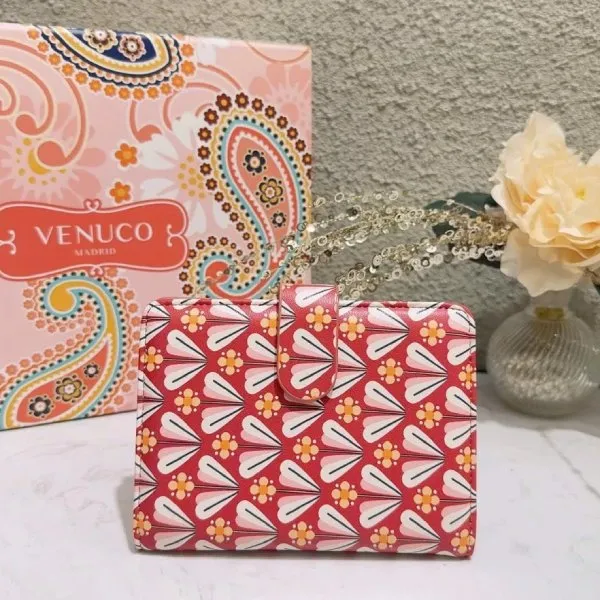 Ví Hộ Chiếu Nữ Venuco Passport Holder R18M88 Màu Đỏ - Túi xách - Vua Hàng Hiệu