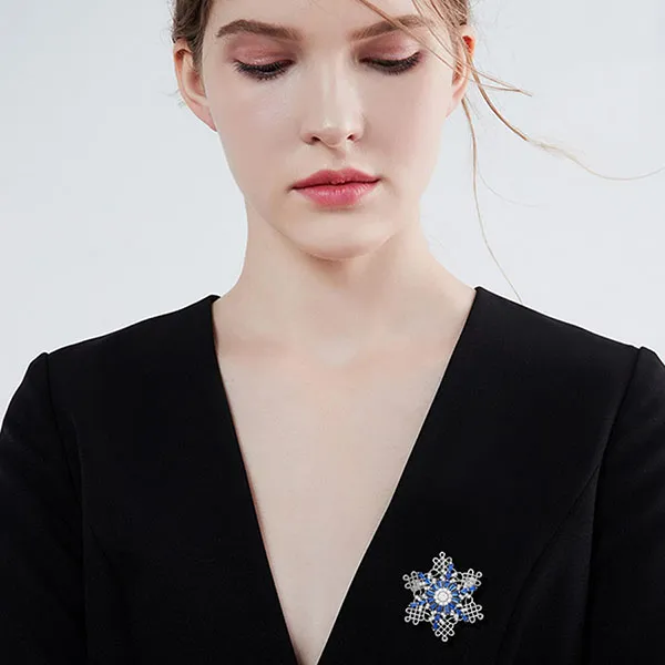 Cài Áo Nữ Meri Blue Snowflake BR788 Màu Xanh Bạc