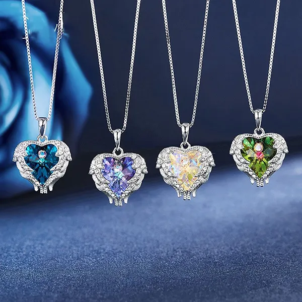 Dây Chuyền Lili Jewelry Hình Trái Tim Đính Pha Lê Swarovski LILI_972812 Màu Vàng