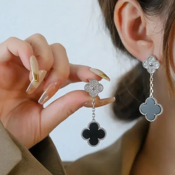 Khuyên Tai Nữ Jewery Luxury Clover Motifs Silver Diamond Onyx Earrings Màu Bạc - Trang sức - Vua Hàng Hiệu