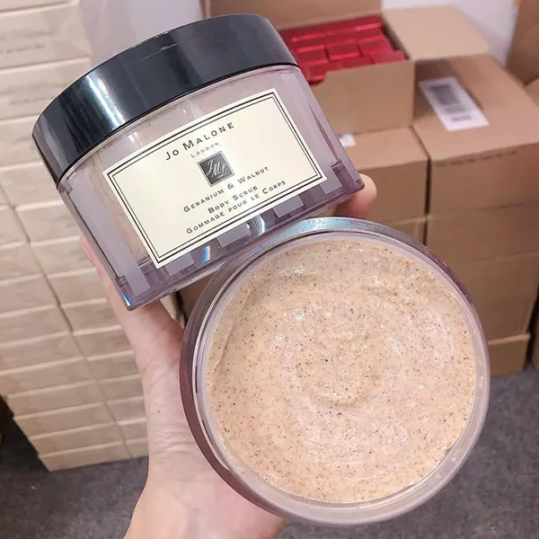 Tẩy Tế Bào Chết Jo Malone Geranium & Walnut Body Scrub 200ml