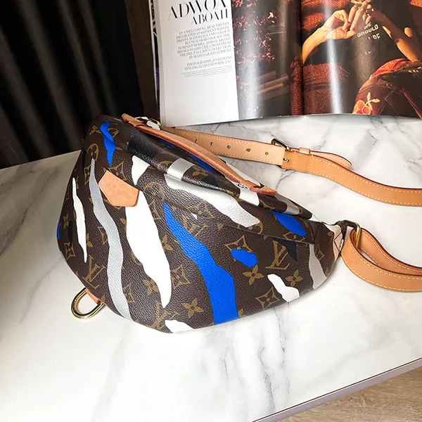 Túi Đeo Chéo Louis Vuitton LV X Lol Bumbag Monogram Màu Nâu Họa Tiết - Túi xách - Vua Hàng Hiệu