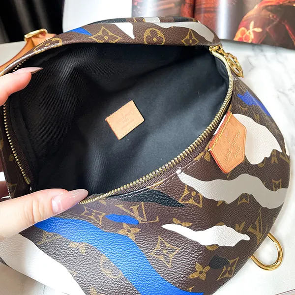 Túi Đeo Chéo Louis Vuitton LV X Lol Bumbag Monogram Màu Nâu Họa Tiết - Túi xách - Vua Hàng Hiệu