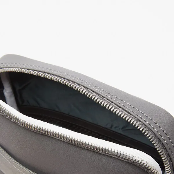 Túi Đeo Chéo Nam Lacoste Contrast Branded Crossover Bag NH4017PN J37 Màu Xám