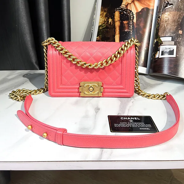 Túi Đeo Chéo Nữ Chanel Boy Flap Bag Quilted Lambskin Small Màu Hồng