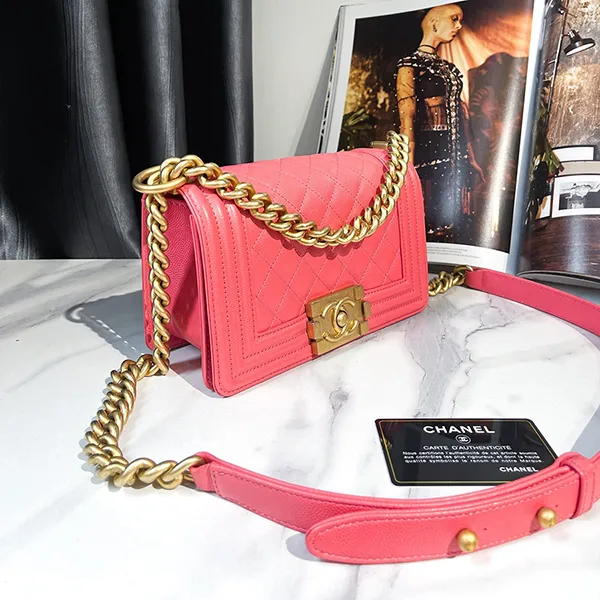 Túi Đeo Chéo Nữ Chanel Boy Flap Bag Quilted Lambskin Small Màu Hồng