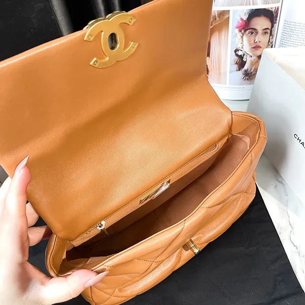 Túi Đeo Chéo Nữ Chanel C19 Large Caramel Leather Way Flap Bag Màu Nâu