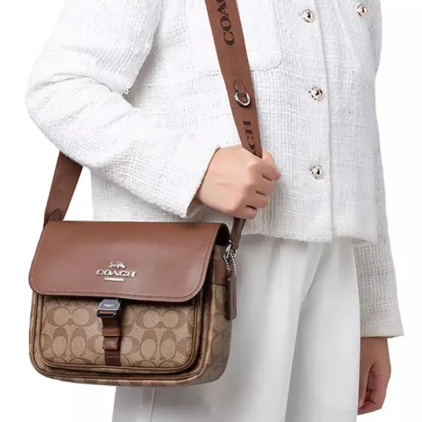 Túi Đeo Chéo Nữ Coach Pace Messenger Bag In Signature Canvas CR131 Màu Nâu Be